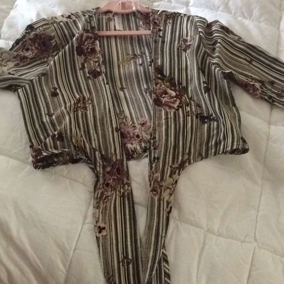 Top - Picture 3 of 3